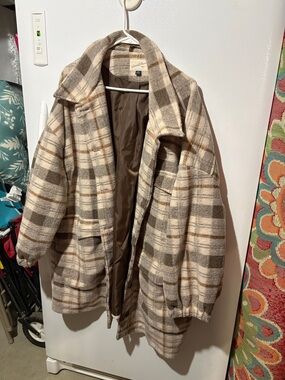 Universal Thread Plaid Coat in Beige and Brown